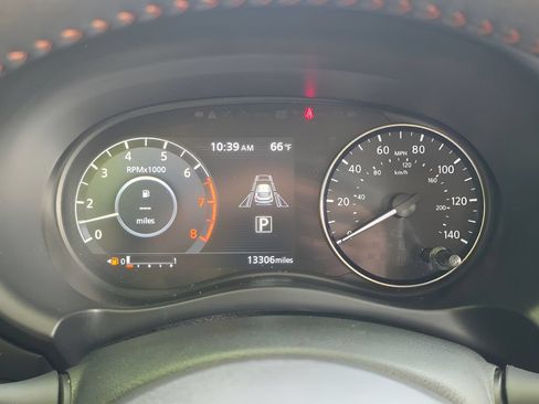 Used 2023 Nissan Kicks SR w/ SR Premium Package FWD image 17