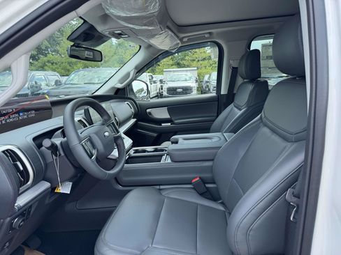New 2026 Ford Expedition Active AWD/4WD image 18