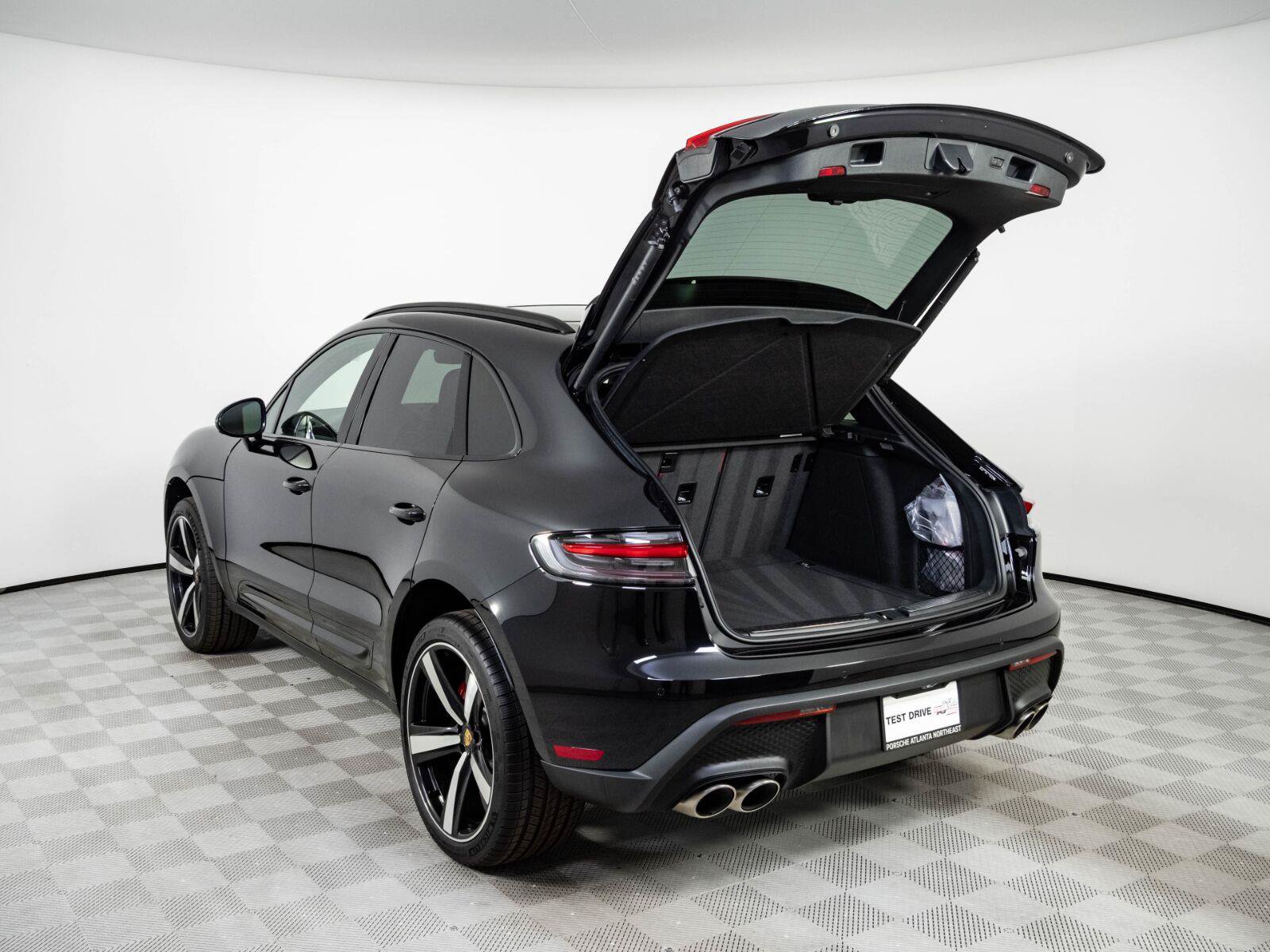New 2026 Porsche Macan S AWD/4WD image 33