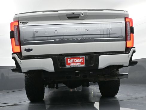 Used 2024 Ford F250 Platinum image 36