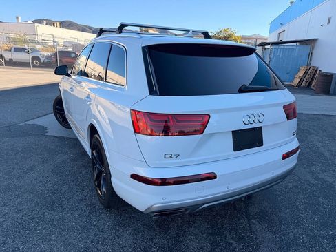 Used 2018 Audi Q7 3.0T Prestige w/ Prestige Package AWD/4WD image 11