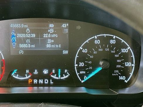 Used 2022 Ford Maverick XL image 14