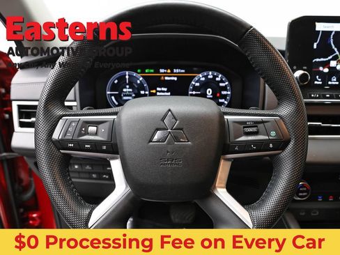 Used 2023 Mitsubishi Outlander SEL AWD/4WD image 10