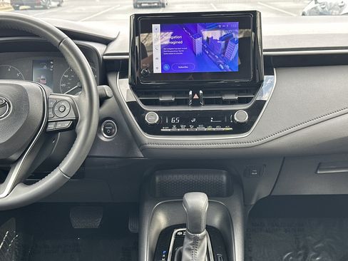 Certified 2024 Toyota Corolla SE image 29