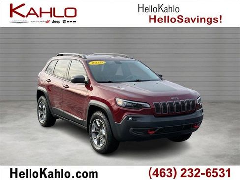 Used 2019 Jeep Cherokee Trailhawk w/ Cold Weather Group image 1