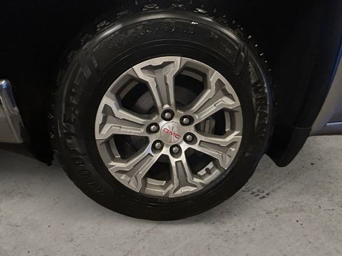 Used 2019 GMC Sierra 1500 SLT w/ SLT Convenience Package image 12