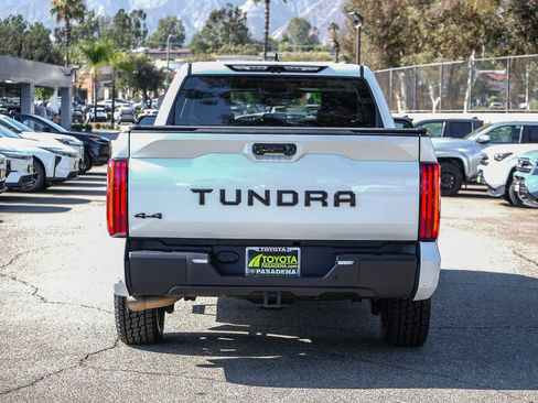Used 2024 Toyota Tundra Limited AWD/4WD image 7