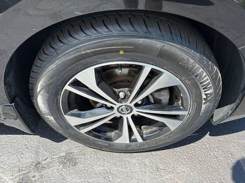 Certified 2023 Nissan Sentra SV w/ All-Weather Package FWD image 9
