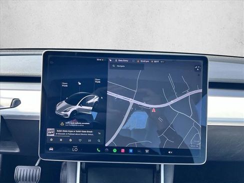 Used 2019 Tesla Model 3 Standard Range Plus image 9