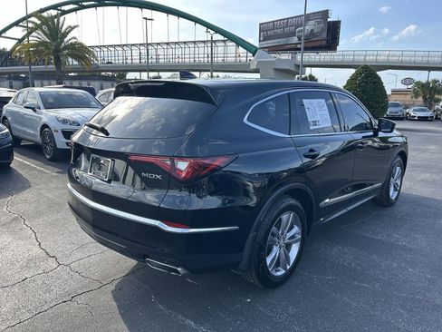 Used 2023 Acura MDX FWD image 11
