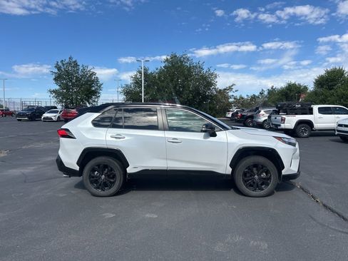 Used 2023 Toyota RAV4 XSE AWD/4WD image 3