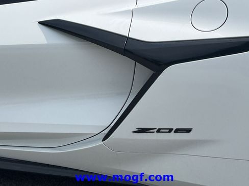 Used 2025 Chevrolet Corvette Z06 RWD image 28