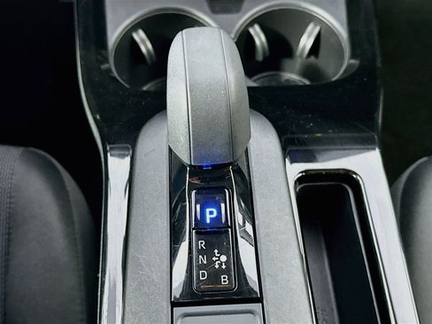Used 2024 Toyota Prius LE FWD image 25