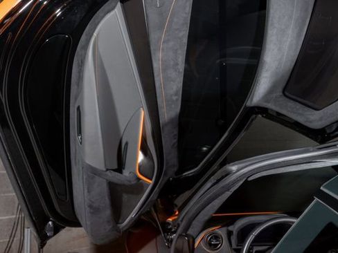 Used 2019 McLaren 720S Performance image 24