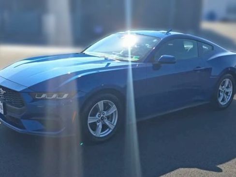 Certified 2024 Ford Mustang Coupe RWD image 5