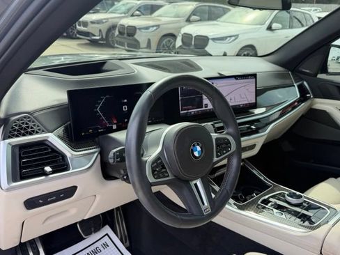 Used 2025 BMW X5 M60i AWD/4WD image 16