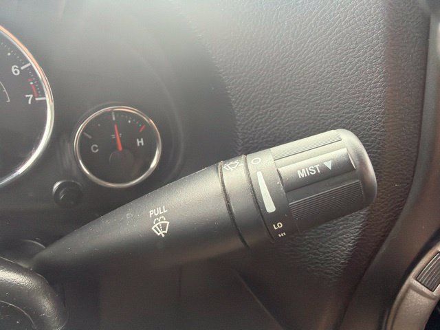 Used 2015 Jeep Wrangler Unlimited Sport w/ Connectivity Group AWD/4WD image 31
