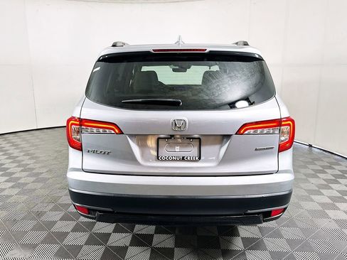 Used 2021 Honda Pilot Special Edition image 3