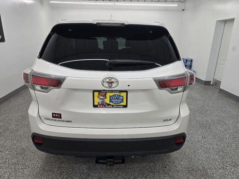 Used 2015 Toyota Highlander XLE FWD image 5