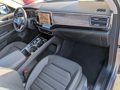New 2026 Volkswagen Atlas SEL image 38