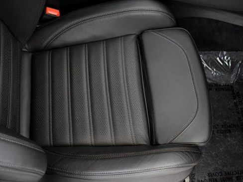 Used 2017 Alfa Romeo Giulia Ti w/ TI 19" Sport Package AWD/4WD image 37