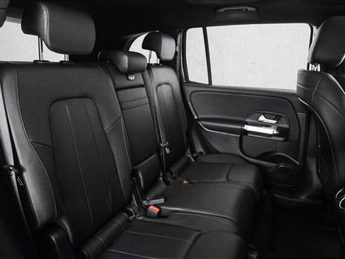 Used 2020 Mercedes-Benz GLB 250 4MATIC image 22