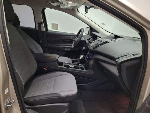 Used 2017 Ford Escape S FWD image 21