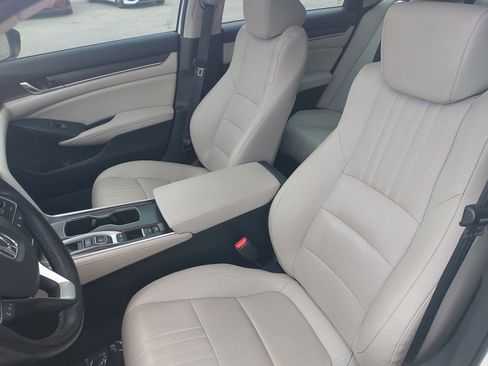 Used 2020 Honda Accord Touring image 15