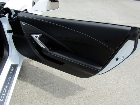 Used 2019 Chevrolet Corvette Grand Sport RWD image 14