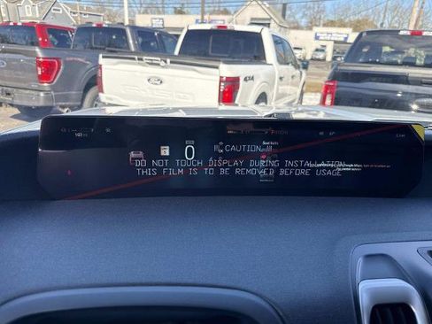 New 2026 Ford Expedition Active image 12