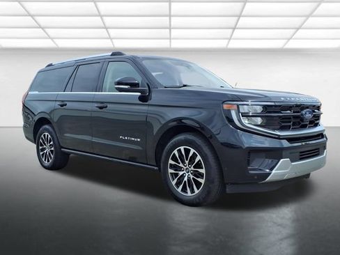 Used 2025 Ford Expedition Max Platinum AWD/4WD image 11