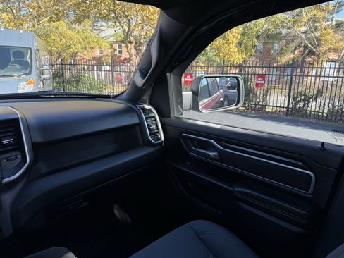 Used 2023 RAM 1500 Big Horn image 28