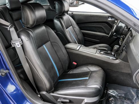 Used 2013 Ford Mustang GT Premium w/ Brembo Brake Pkg image 35