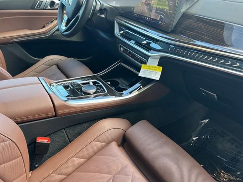 Used 2026 BMW X5 xDrive40i w/ Parking Assistance Package AWD/4WD image 27