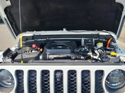 Used 2023 Jeep Wrangler Unlimited Rubicon 4xe w/ Steel Bumper Group AWD/4WD image 9