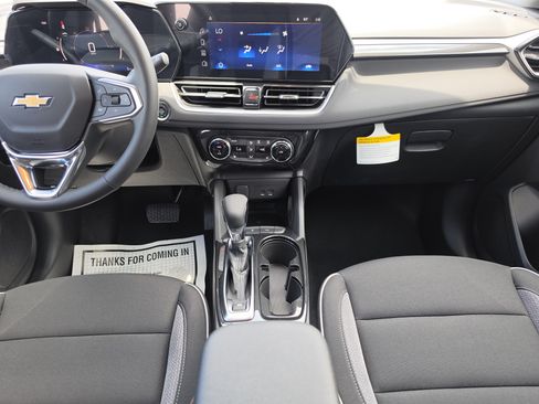 New 2026 Chevrolet TrailBlazer LT w/ Convenience Package FWD image 21