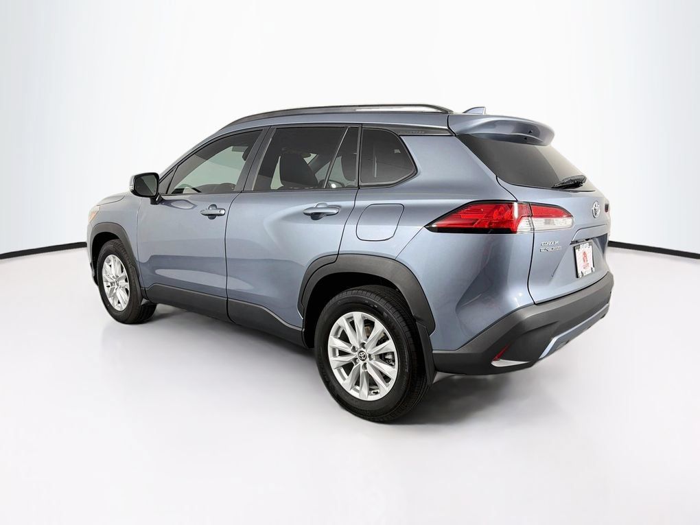 Used 2024 Toyota Corolla Cross LE FWD image 7