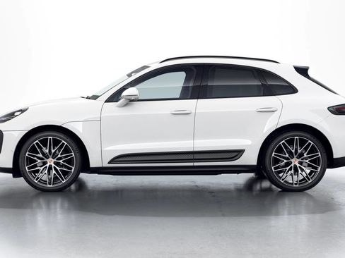 New 2026 Porsche Macan AWD/4WD image 2