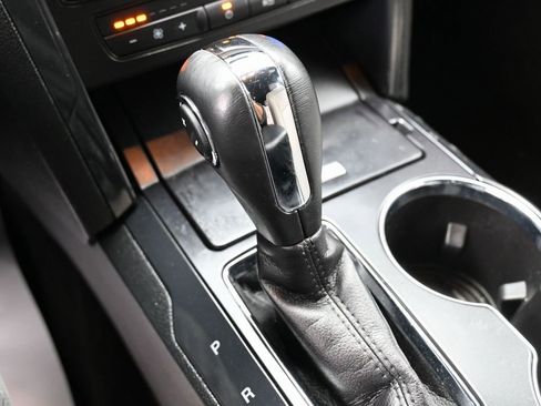 Used 2018 Ford Explorer 4WD w/ Class II Trailer Tow Package image 24