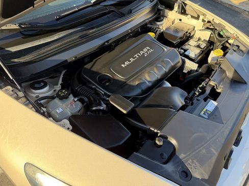 Used 2014 Jeep Cherokee Sport w/ Cold Weather Group image 28