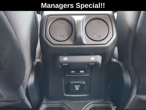 Used 2024 Jeep Gladiator Mojave w/ Safety Group AWD/4WD image 34