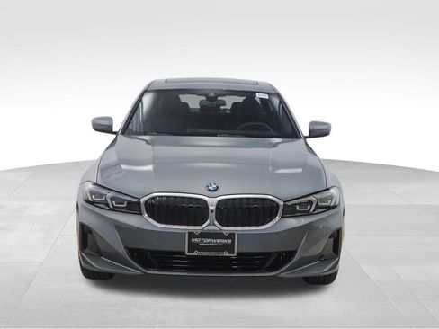 Used 2025 BMW 330i xDrive Sedan w/ Premium Package image 5