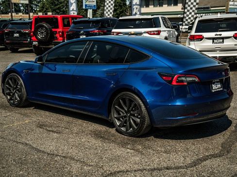 Used 2020 Tesla Model 3 Standard Range Plus RWD image 17