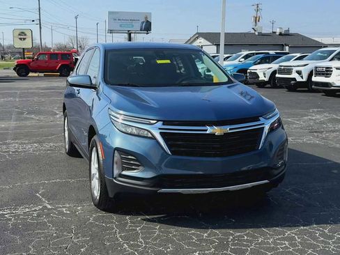 Certified 2024 Chevrolet Equinox LT FWD image 3