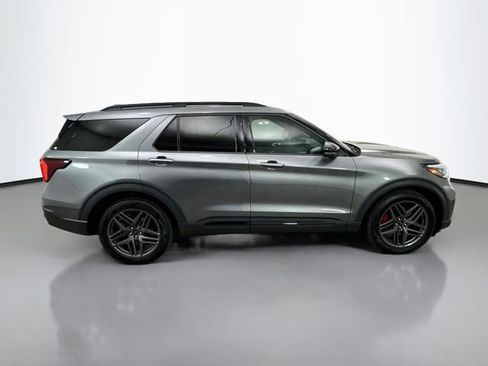 Used 2025 Ford Explorer ST w/ Sun And Sound Package AWD/4WD image 8