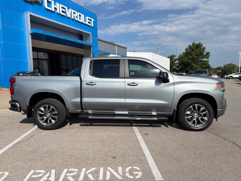 New 2026 Chevrolet Silverado 1500 RST w/ RST All Star Premium Package AWD/4WD image 2
