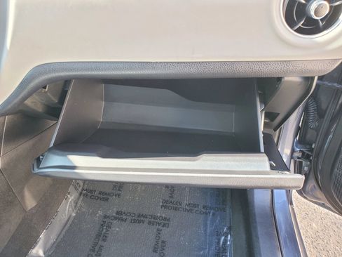 Used 2019 Toyota Corolla LE FWD image 33