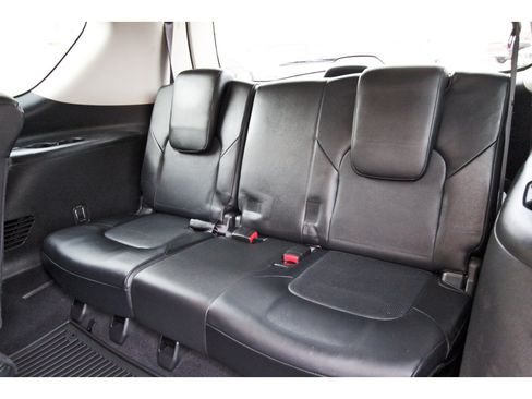 Used 2017 INFINITI QX80 4WD w/ Driver Assistance Package image 11