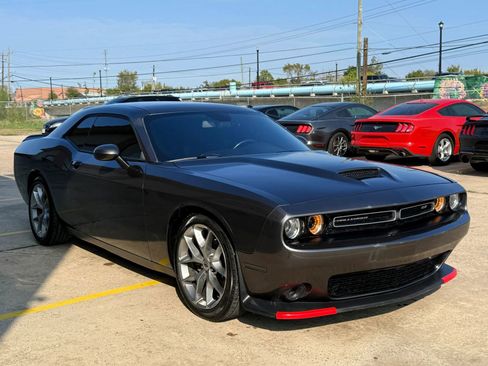 Used 2023 Dodge Challenger GT image 4