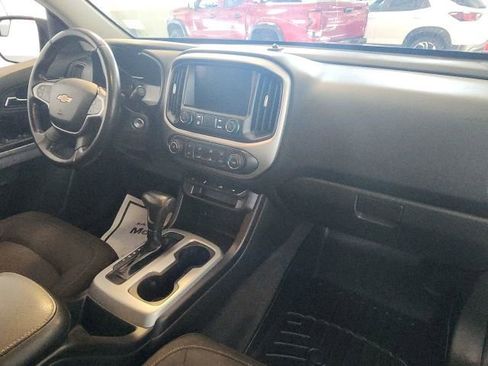 Used 2020 Chevrolet Colorado LT AWD/4WD image 19